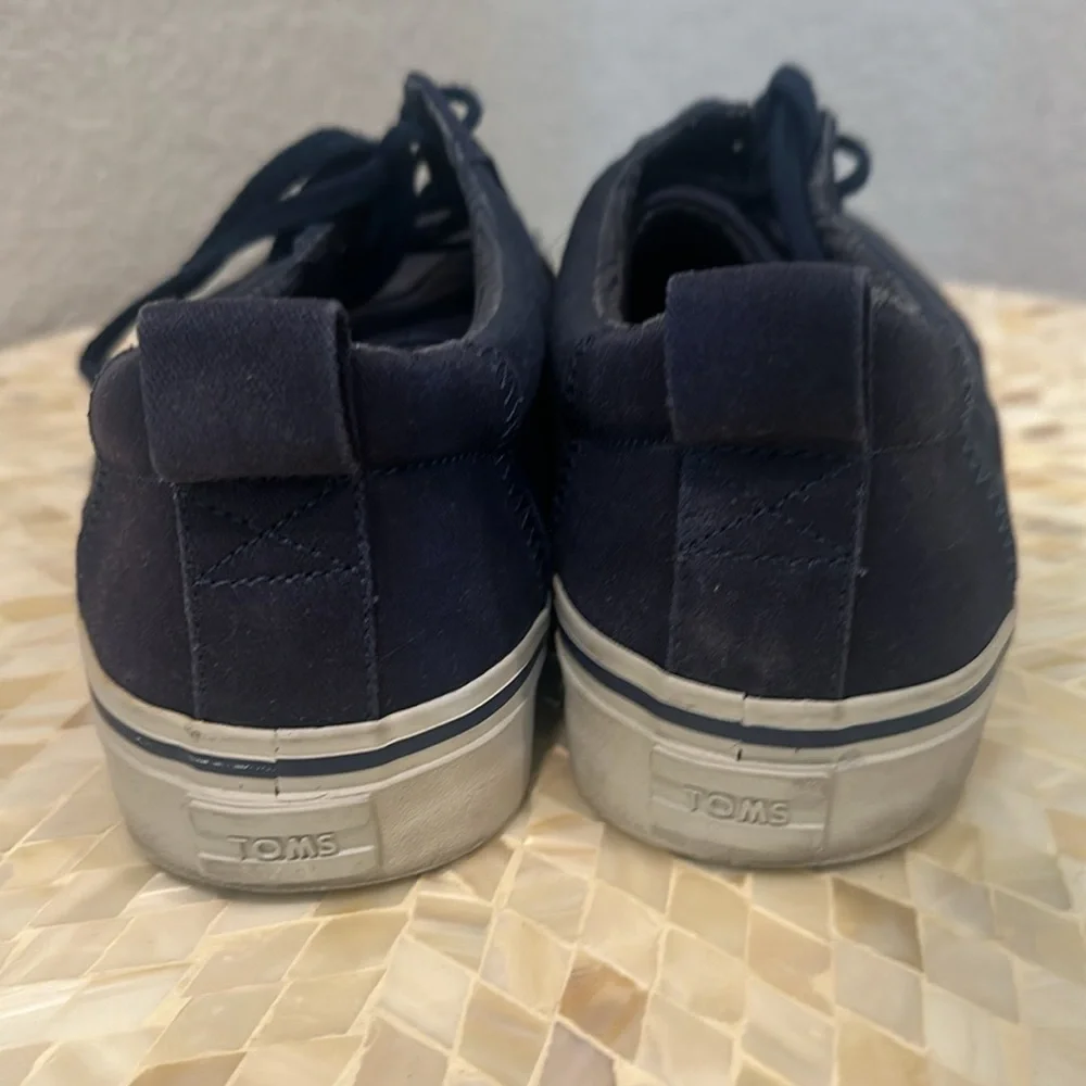 Toms men’s sneakers size 11